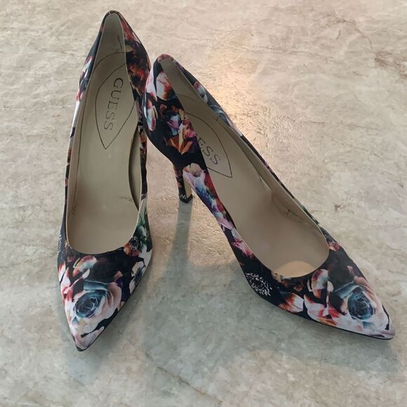 GUESS Floral Heels Size 9 - Picture 2 of 7
